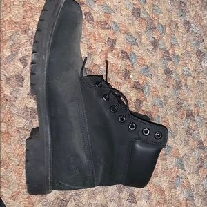 Black timberland boots